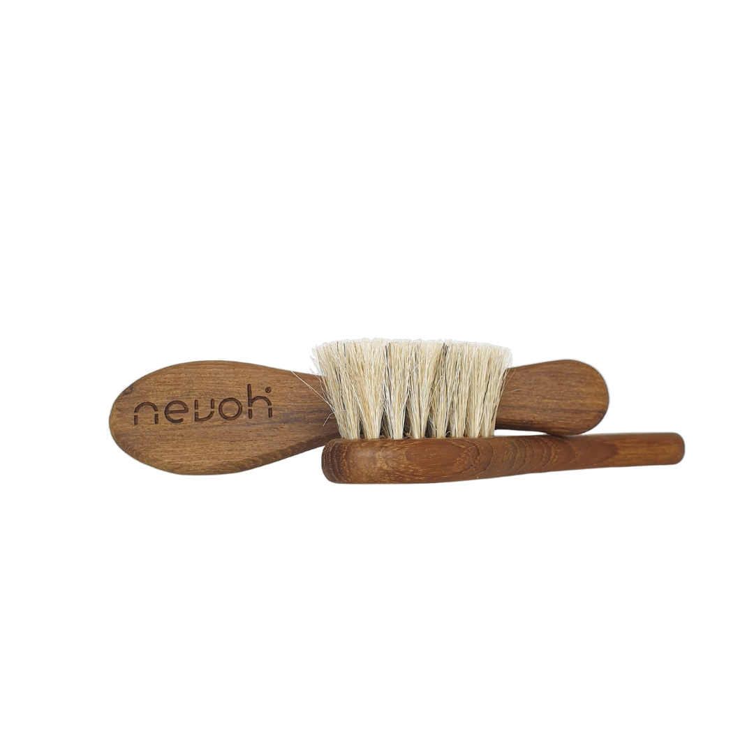 Spazzola viso esfoliante Nevoh per stimolazione microcircolo e rinnovamento cutaneo